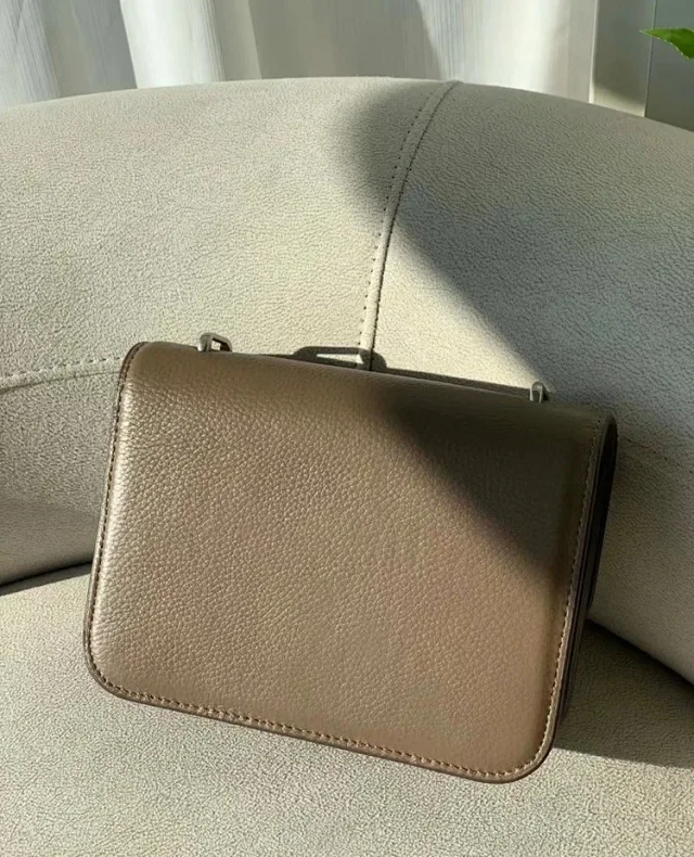 Tory Burch Crossbody Bags Double T Logo Pebbled Flap Bag product detail image 10