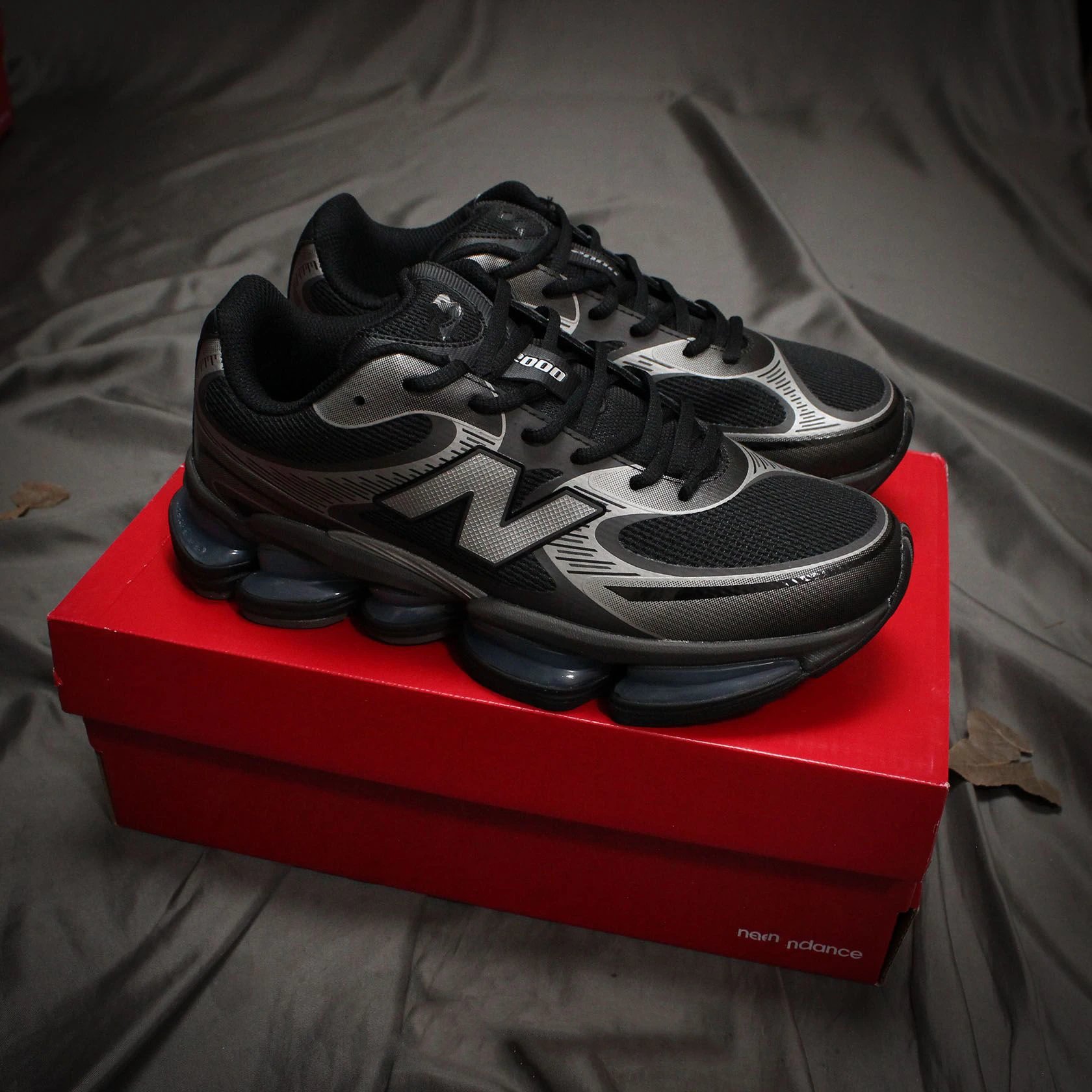 New Balance Sneakers 2000 Air-Cushion — 9