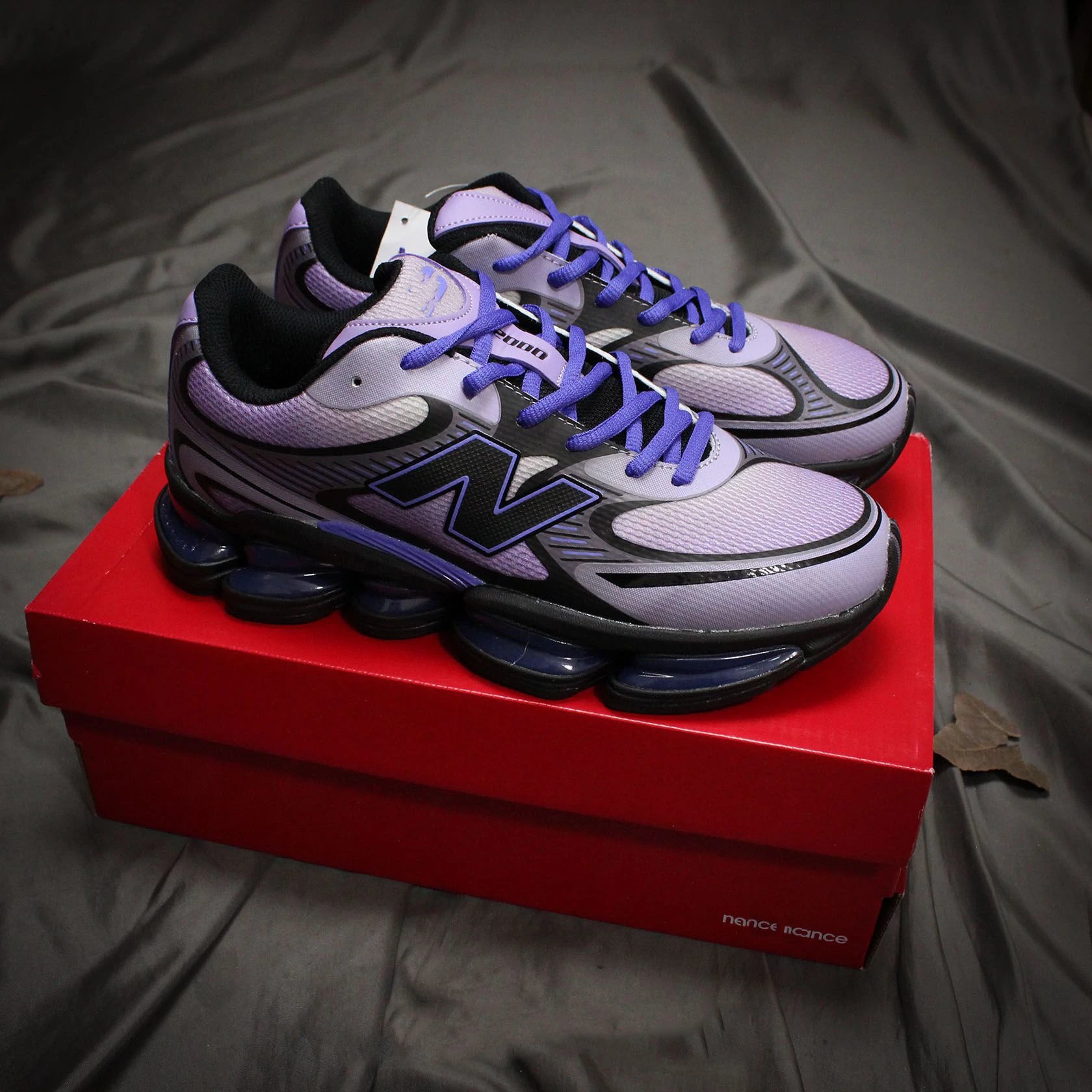 New Balance Sneakers 2000 Air-Cushion — 11