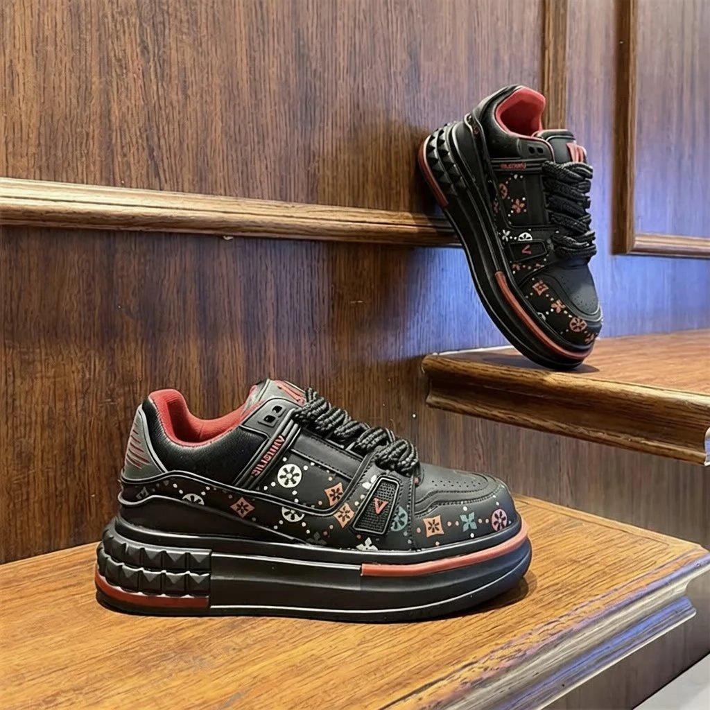 Louis Vuitton Sneakers Low-Top Monogram Platform — Black