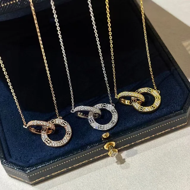 Unbranded Jewelry Interlocking Ring Pendant Necklace product detail image 5
