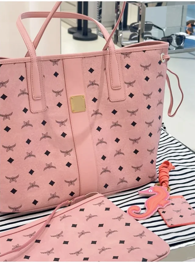 MCM Handbags Visetos tote with detachable pouch product detail image 10