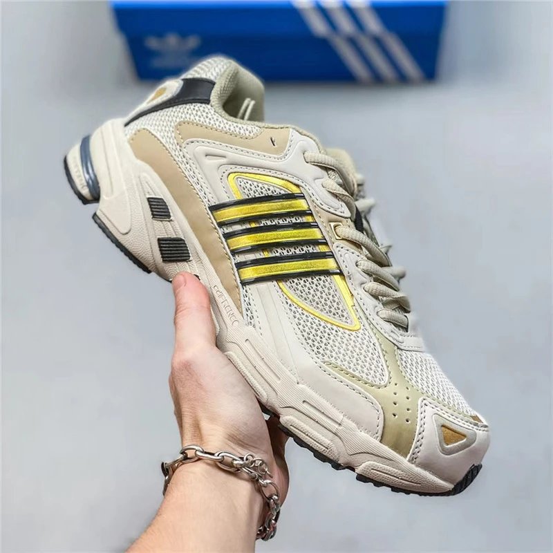 Adidas Sneakers Response CL image 3