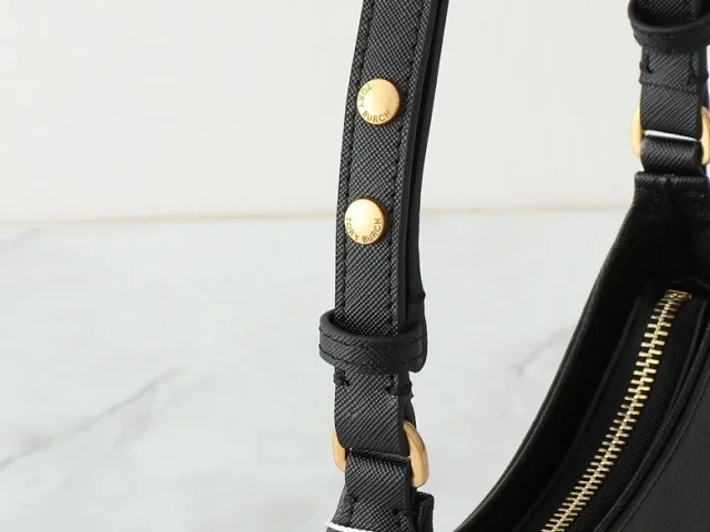 Tory Burch Shoulder Bags Crescent Bag product detail image 9
