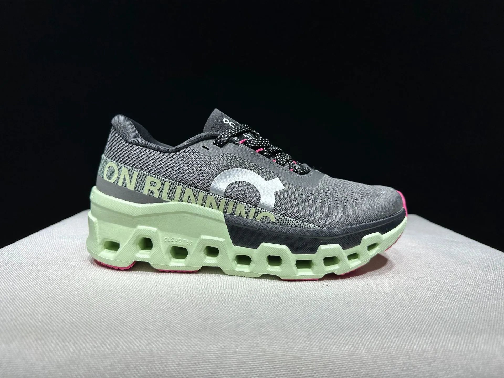 On Sneakers Cloudmonster 2 — Style 17