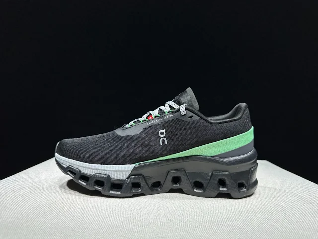 On Sneakers Cloudmonster 2 product detail image 6