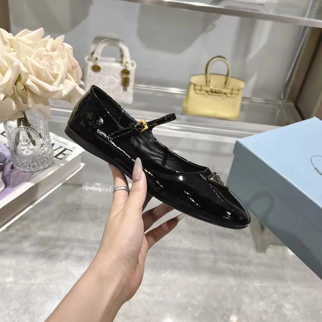 Prada Casual Shoes Mary Jane ballet flats with triangle logo plaque — 06