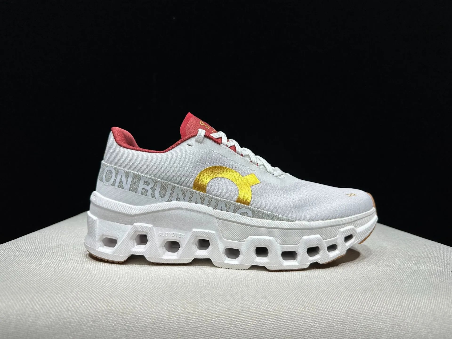 On Sneakers Cloudmonster 2 — Style 6