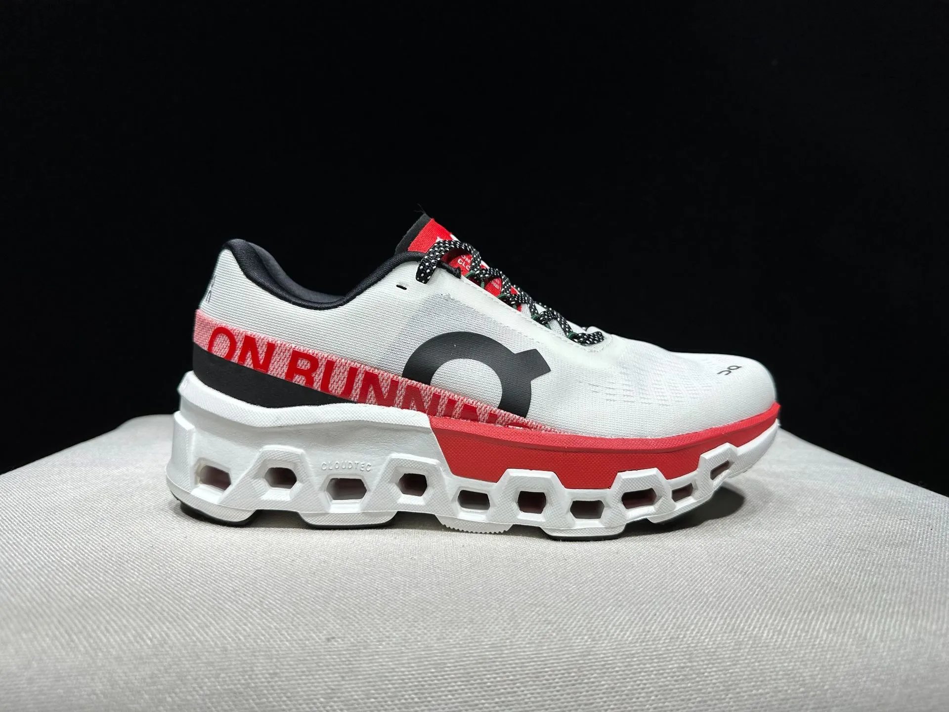 On Sneakers Cloudmonster 2 — Style 10
