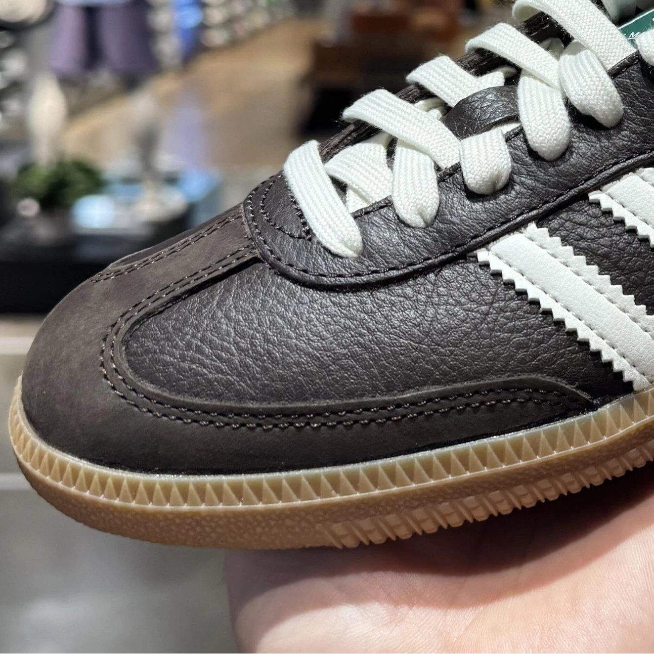 adidas Sneakers Samba low-top with three-stripe side design image 3