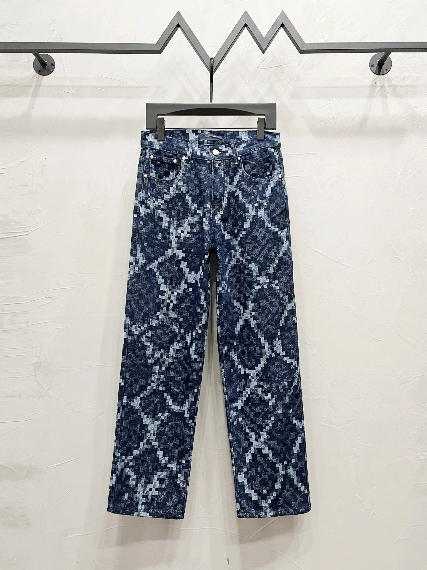 Louis Vuitton Patterned Denim Jeans — M894