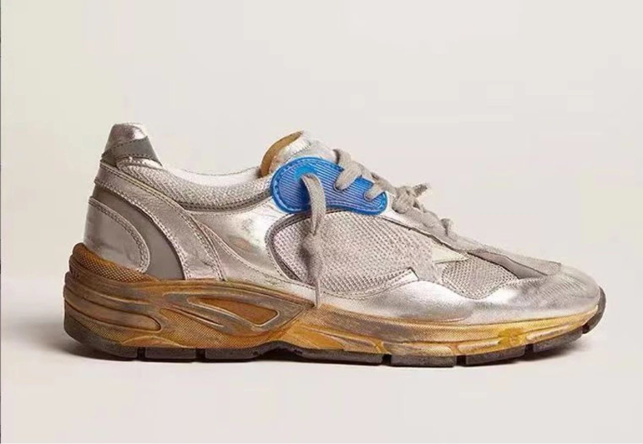 Golden Goose Sneakers Dad-Star distressed lace-up — Silver sneakers