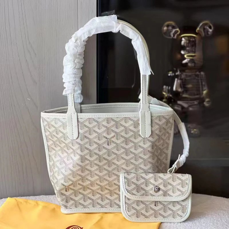 Goyard Handbags Mini tote bag with detachable pouch — Beige