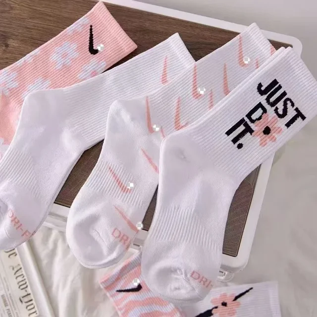 Nike Socks Cherry Blossom Crew product detail image 4