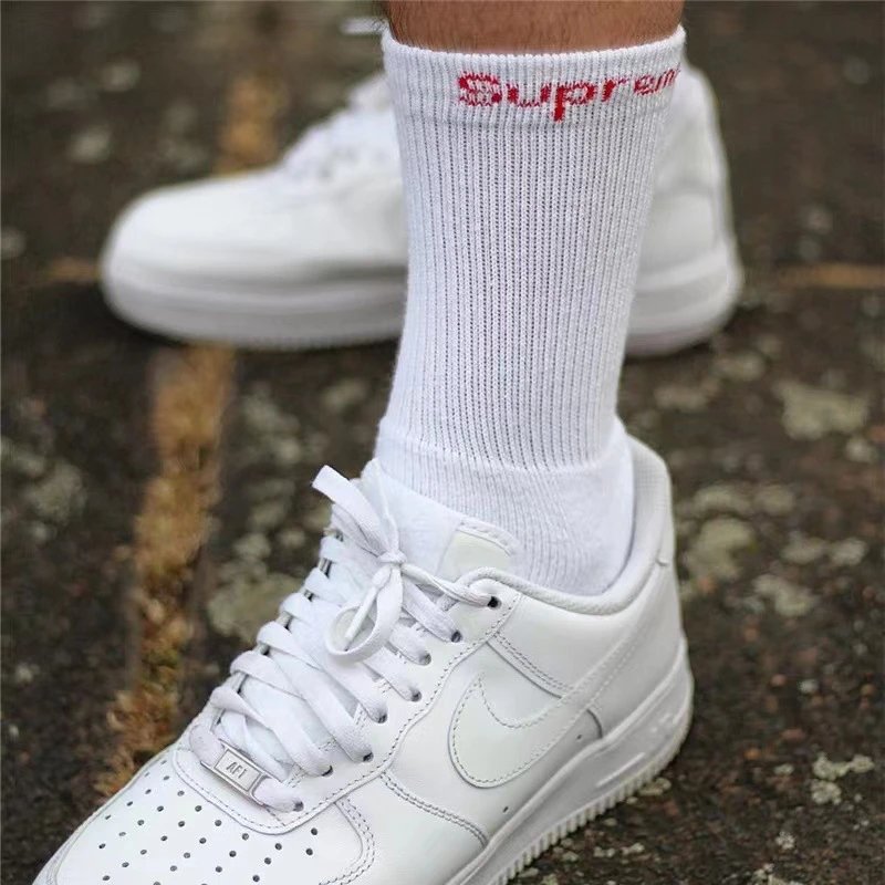 Supreme Socks Hanes Cushion Crew image 2