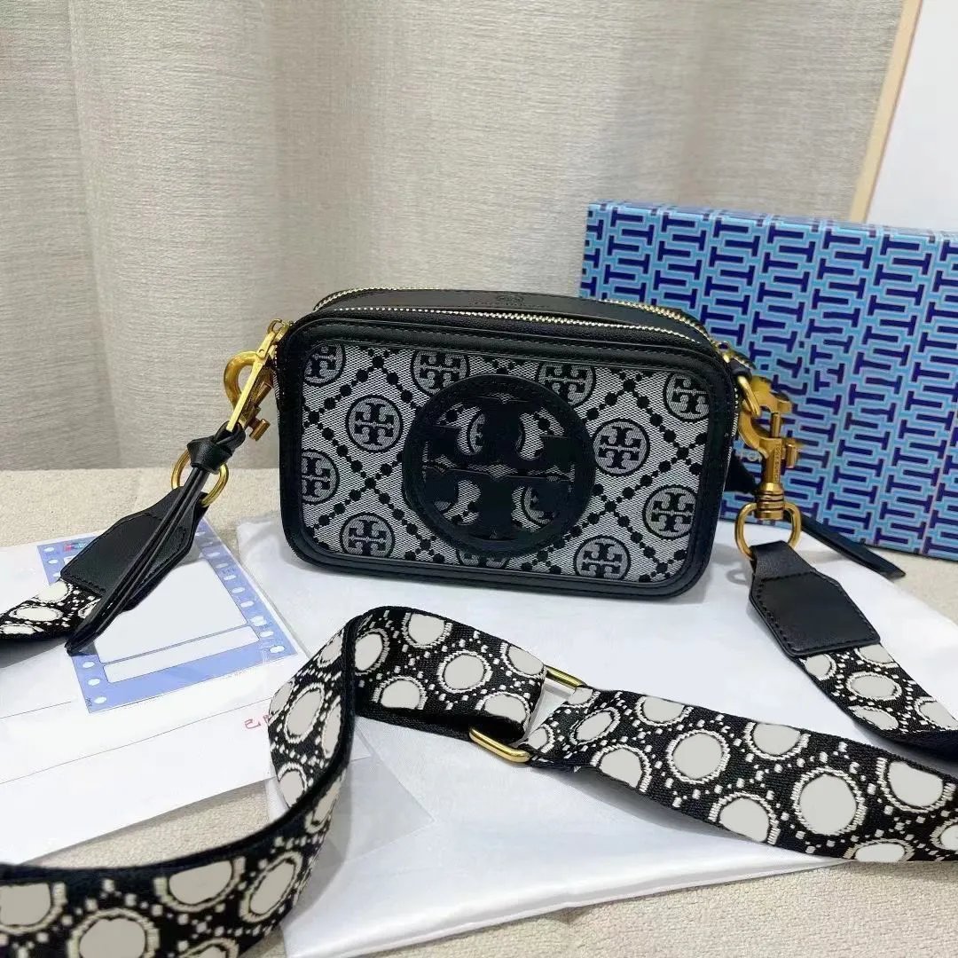 Tory Burch Crossbody Bags Small double-zip logo camera bag with adjustable wide strap image 3