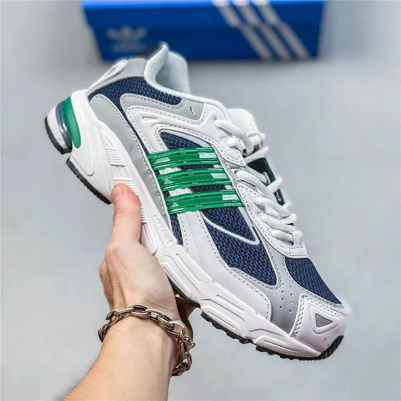 Adidas Sneakers Response CL — 8