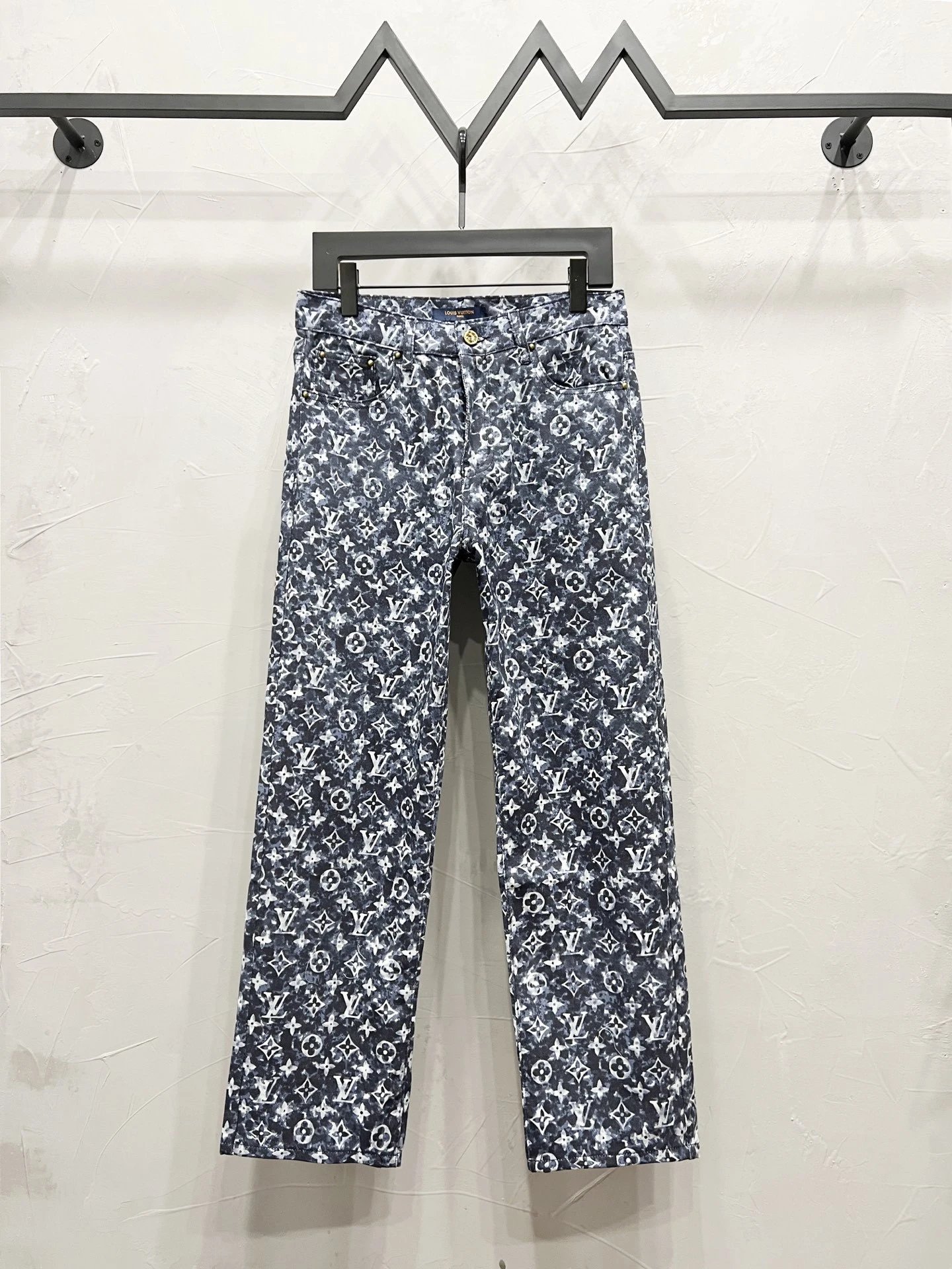 Louis Vuitton Patterned Denim Jeans — M896