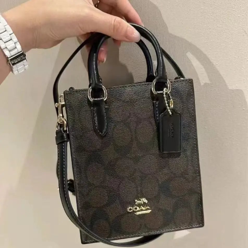 Coach Crossbody Bags Mini Signature Canvas Top-Handle — Qin spectrum presbytingblack trumpet "send plane gift box gift bag》