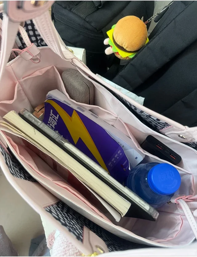 MCM Handbags Visetos tote with detachable pouch product detail image 5