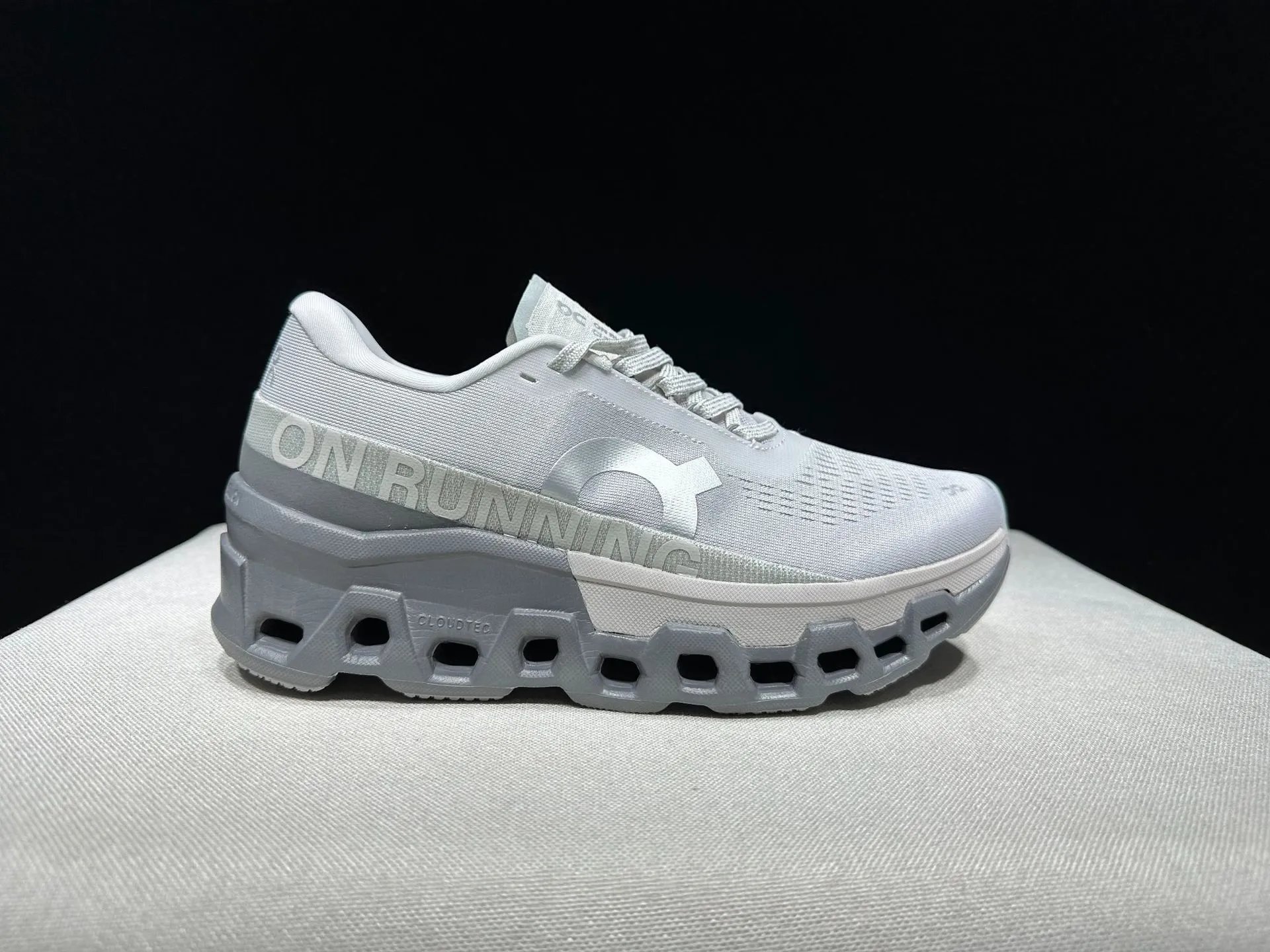 On Sneakers Cloudmonster 2 — Style 13