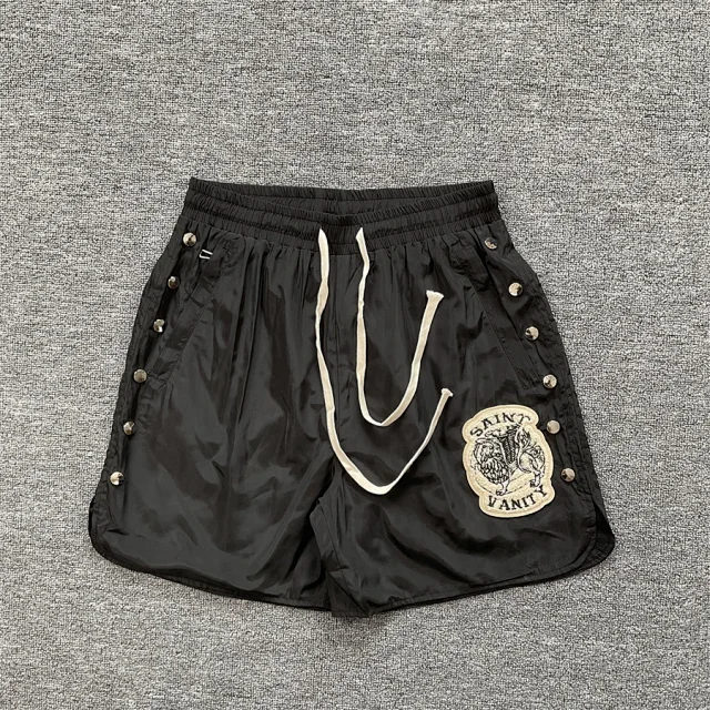 Saint Vanity Shorts Drawstring with embroidered patch and side rivets product detail image 9