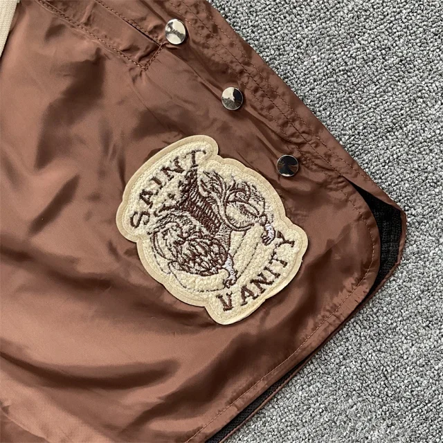Saint Vanity Shorts Drawstring with embroidered patch and side rivets product detail image 14