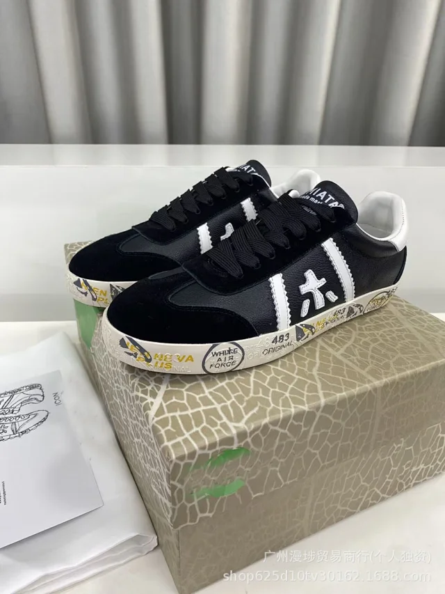 Premiata Sneakers Low-Top Lace-Up with Contrast Logo Appliqué product detail image 3