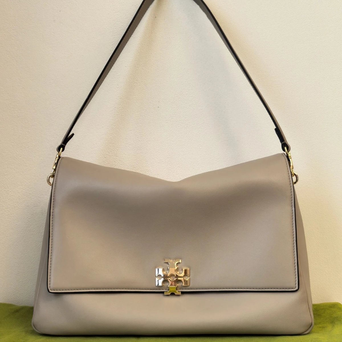 Tory Burch Shoulder Bags Flap Bag with Double T Hardware image 2