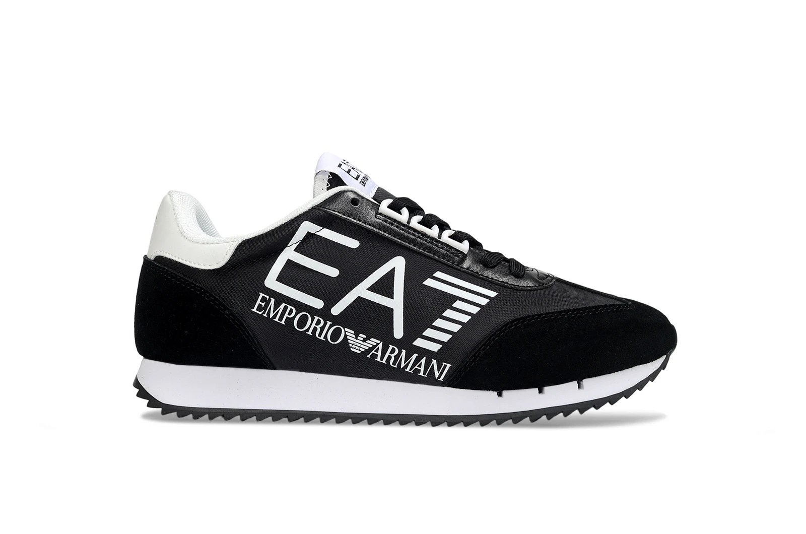 EA7 Emporio Armani Sneakers Low-top lace-up logo — Black and white