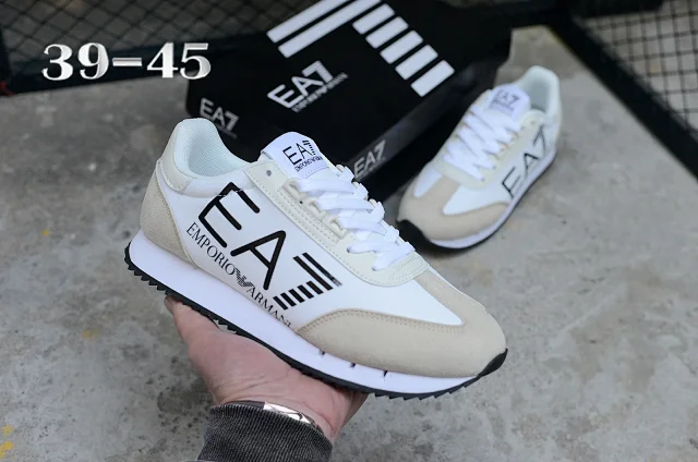 EA7 Emporio Armani Sneakers Low-top lace-up logo product detail image 1