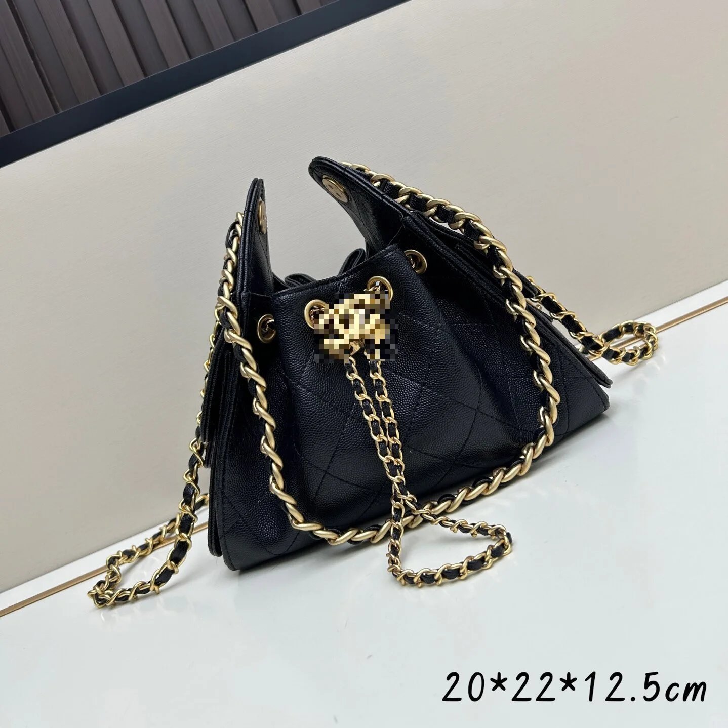 Unbranded Shoulder Bags Quilted drawstring chain bag — Black matte