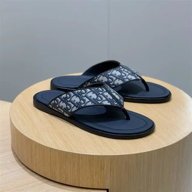 Unbranded Sandals Monogram-print thong product detail image 5