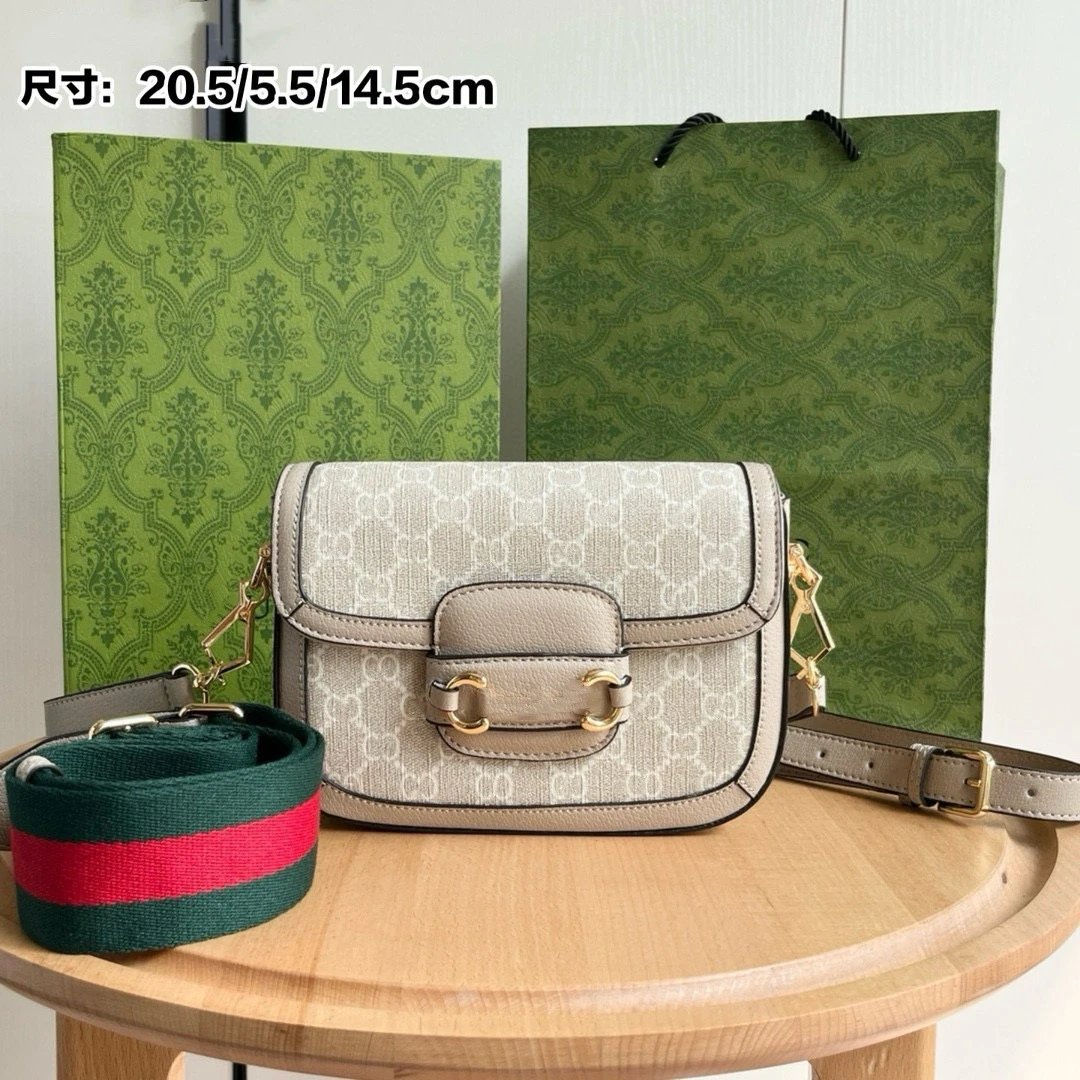 Gucci Crossbody Bags Horsebit 1955 saddle bag — Oat color