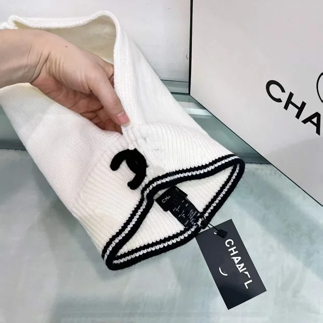 Chanel Hats Ribbed Knit Hood Hat with Contrast Trim product detail image 8