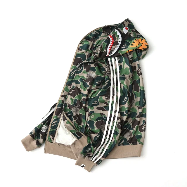 BAPE Jackets Camouflage Shark Full-Zip Hooded Jacket product detail image 3