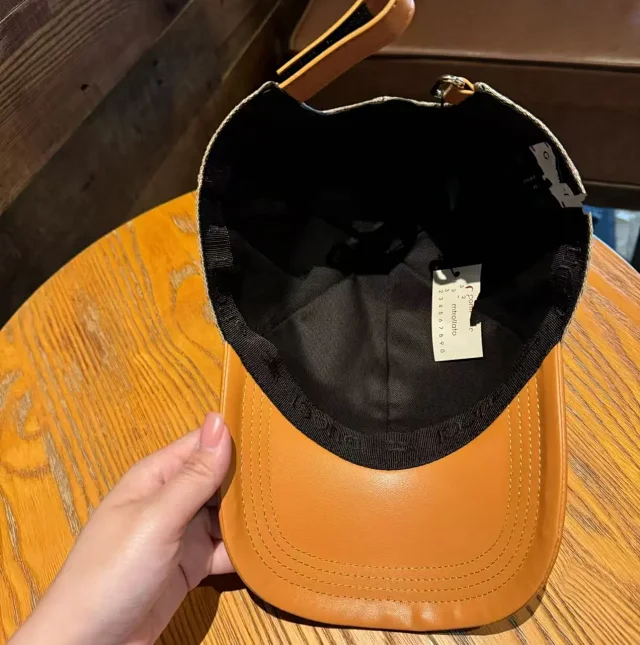 Gucci Hats GG Monogram Baseball Cap with Contrast Curved Brim product detail image 4
