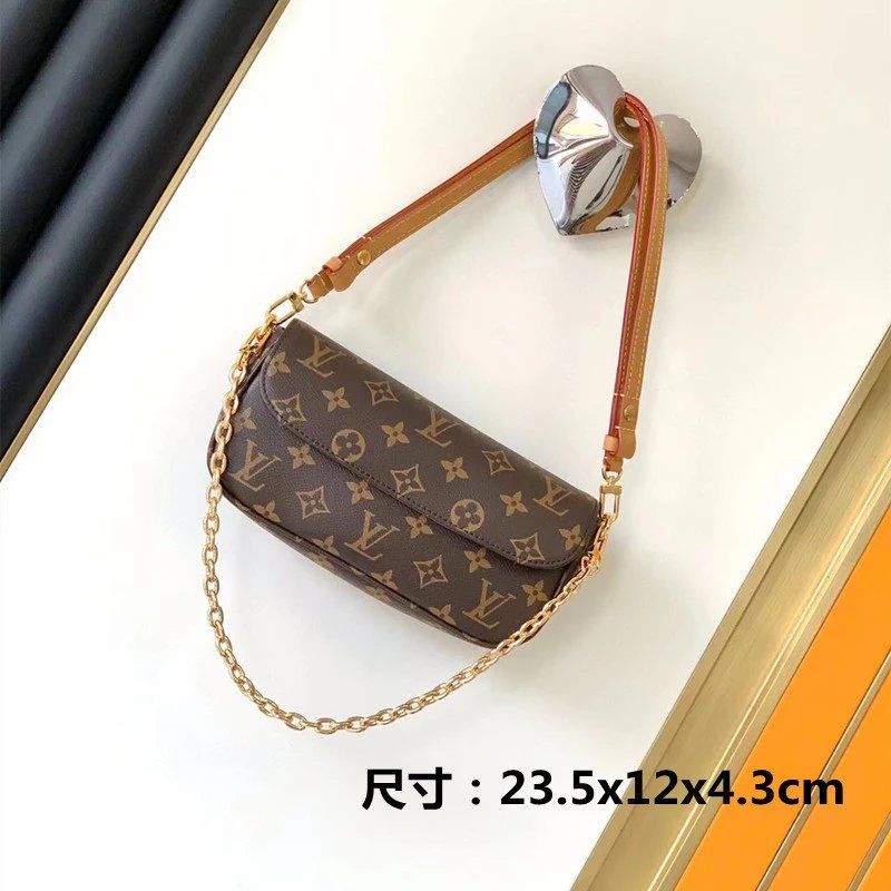 Dior Crossbody Bags Flap Chain Bag — 21