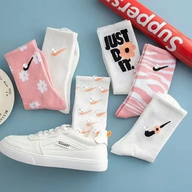 Nike Socks Cherry Blossom Crew product detail image 1
