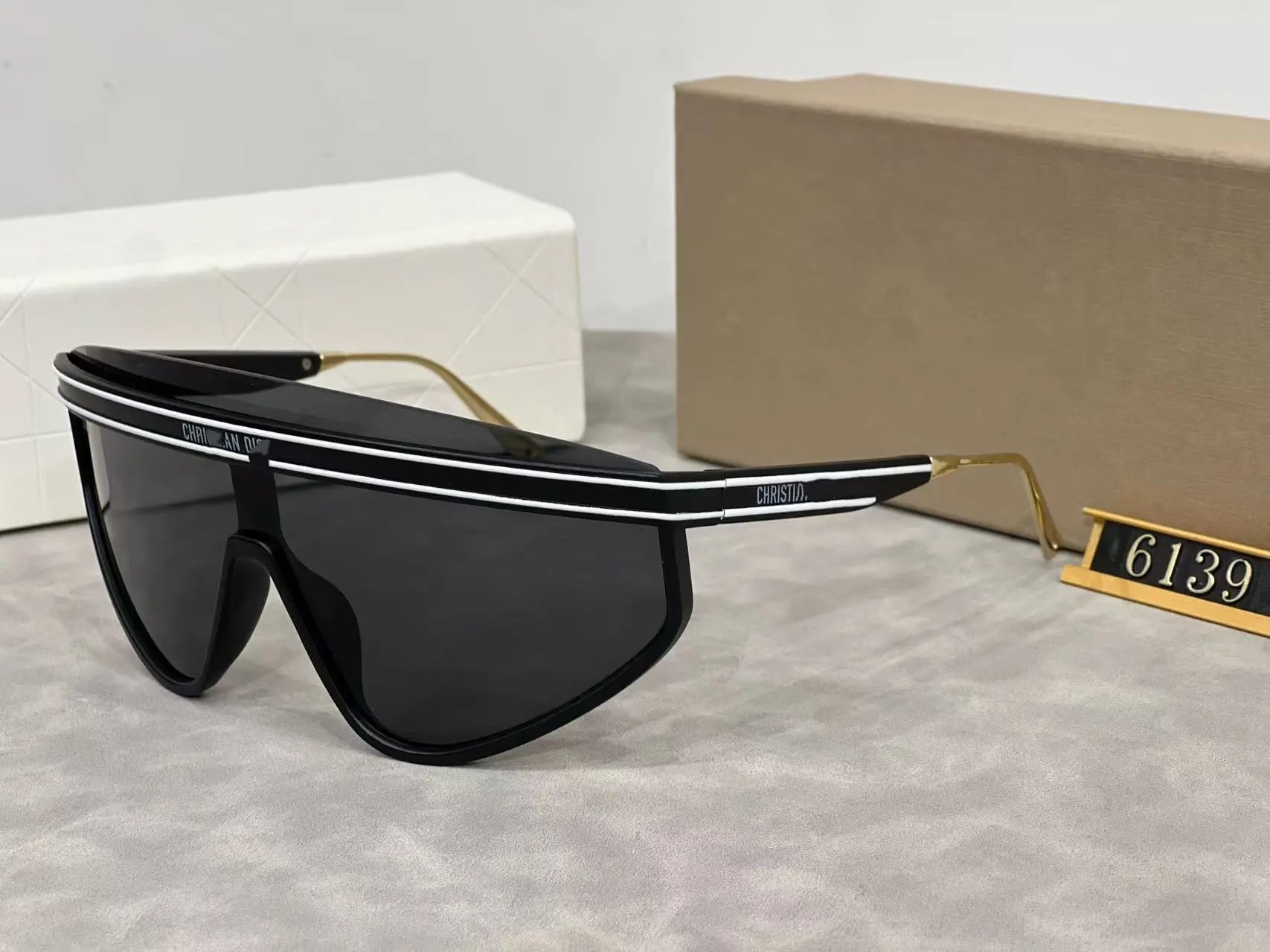 Dior Eyewear Oversized shield sunglasses with logo-print lens — C2
