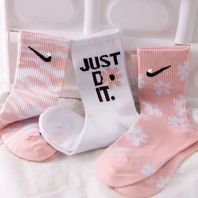 Nike Socks Cherry Blossom Crew product detail image 5