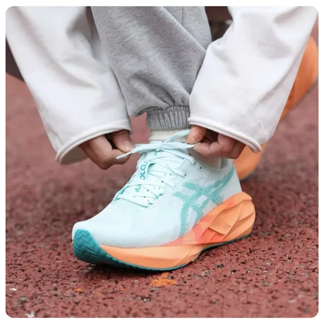 ASICS Sneakers NOVABLAST 5 Running Shoes product detail image 3