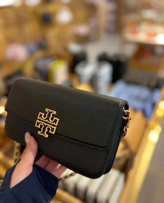 Tory Burch Crossbody Bags Small pebbled-leather flap bag with chain strap and Double T logo product detail image 5