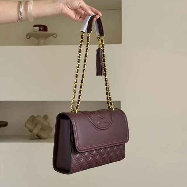 Tory Burch Shoulder Bags Quilted flap bag with chain strap and tassel product detail image 4