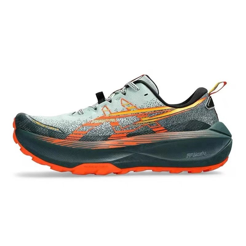 ASICS Sneakers Trabuco Max 4 Trail Running — White and red
