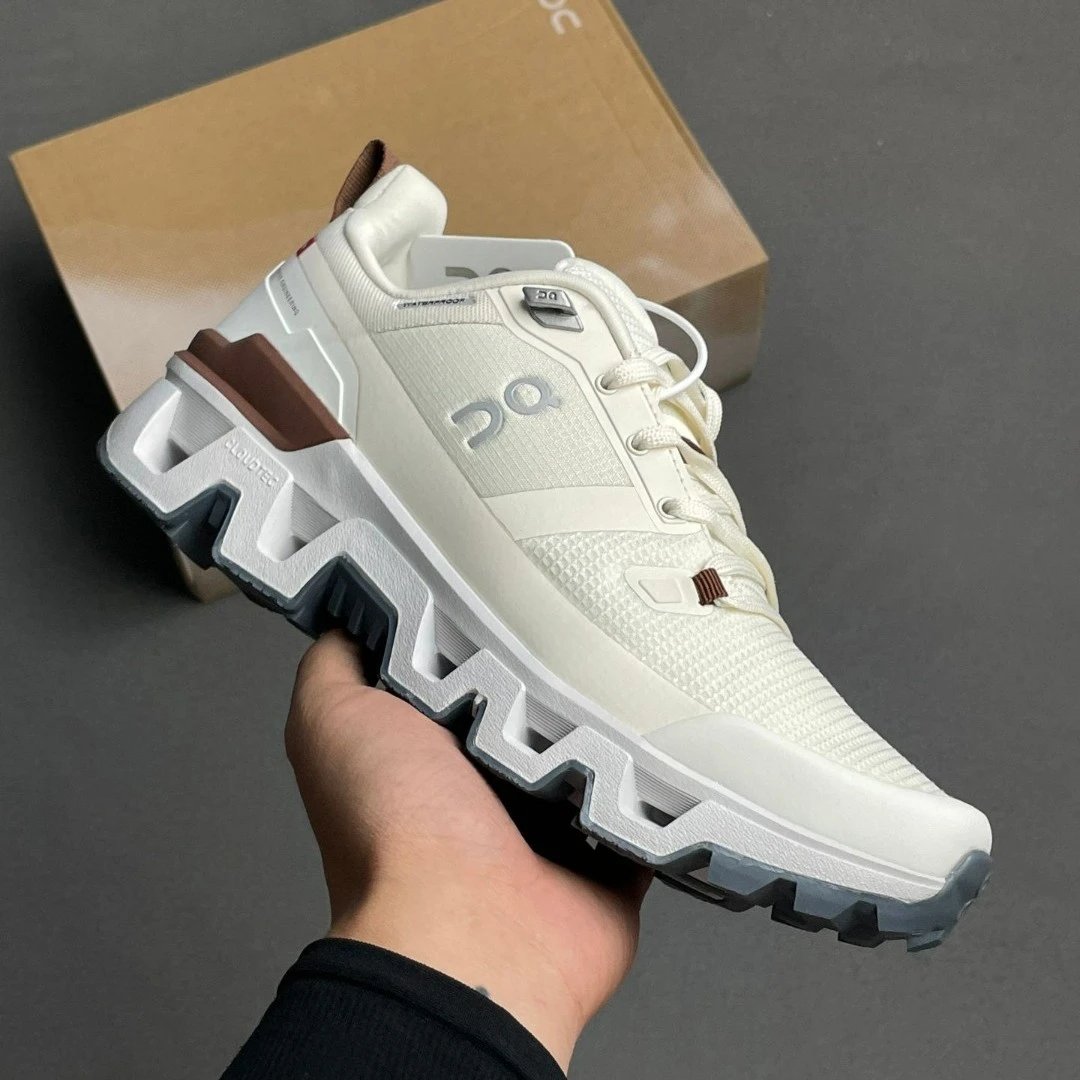 On Sneakers Cloudwander Waterproof image 4