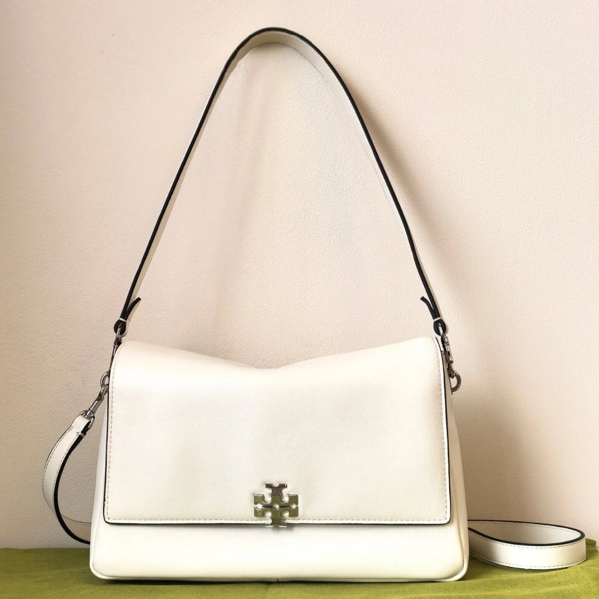 Tory Burch Shoulder Bags Flap Bag with Double T Hardware image 3