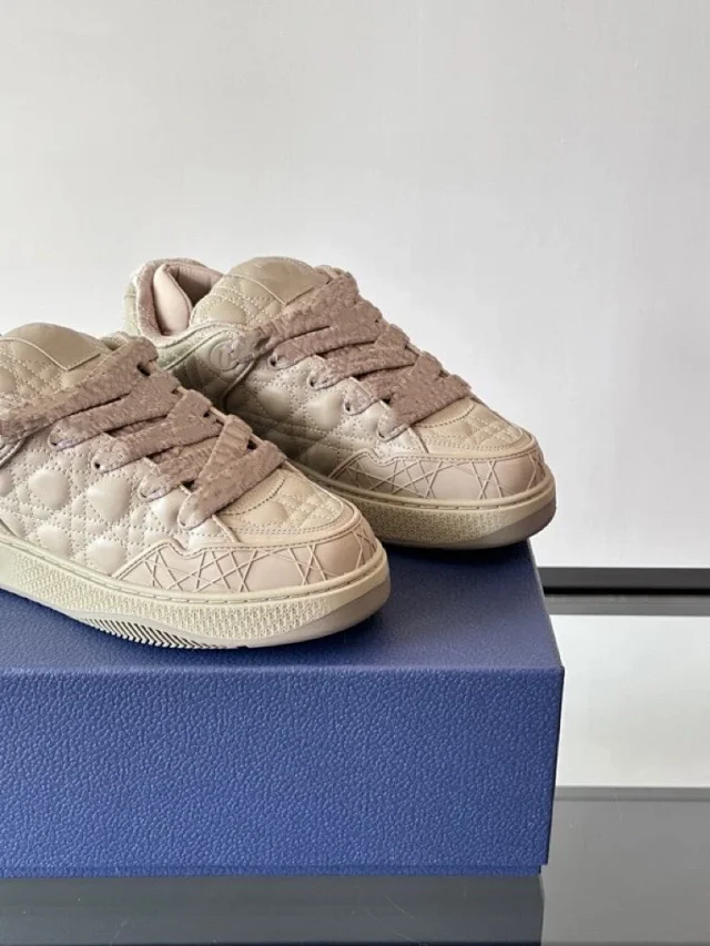 Unbranded Sneakers Low-Top Quilted Lace-Up product detail image 4