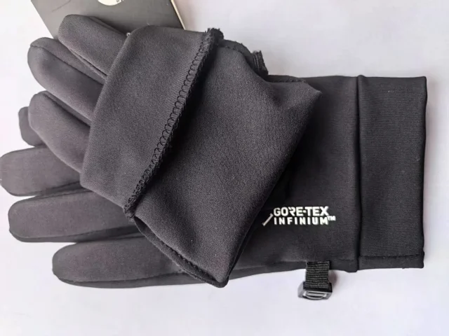 GORE-TEX Gloves INFINIUM touchscreen with non-slip palm grip and adjustable wrist buckle product detail image 5