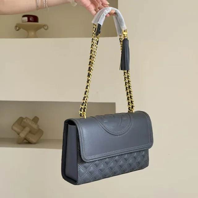 Tory Burch Shoulder Bags Quilted flap bag with chain strap and tassel product detail image 12